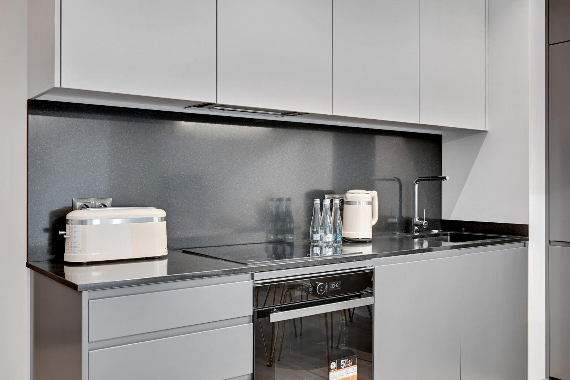 Scala City Center Premium Apartments With Parking By Lion Apartments Gdańsk Eksteriør billede
